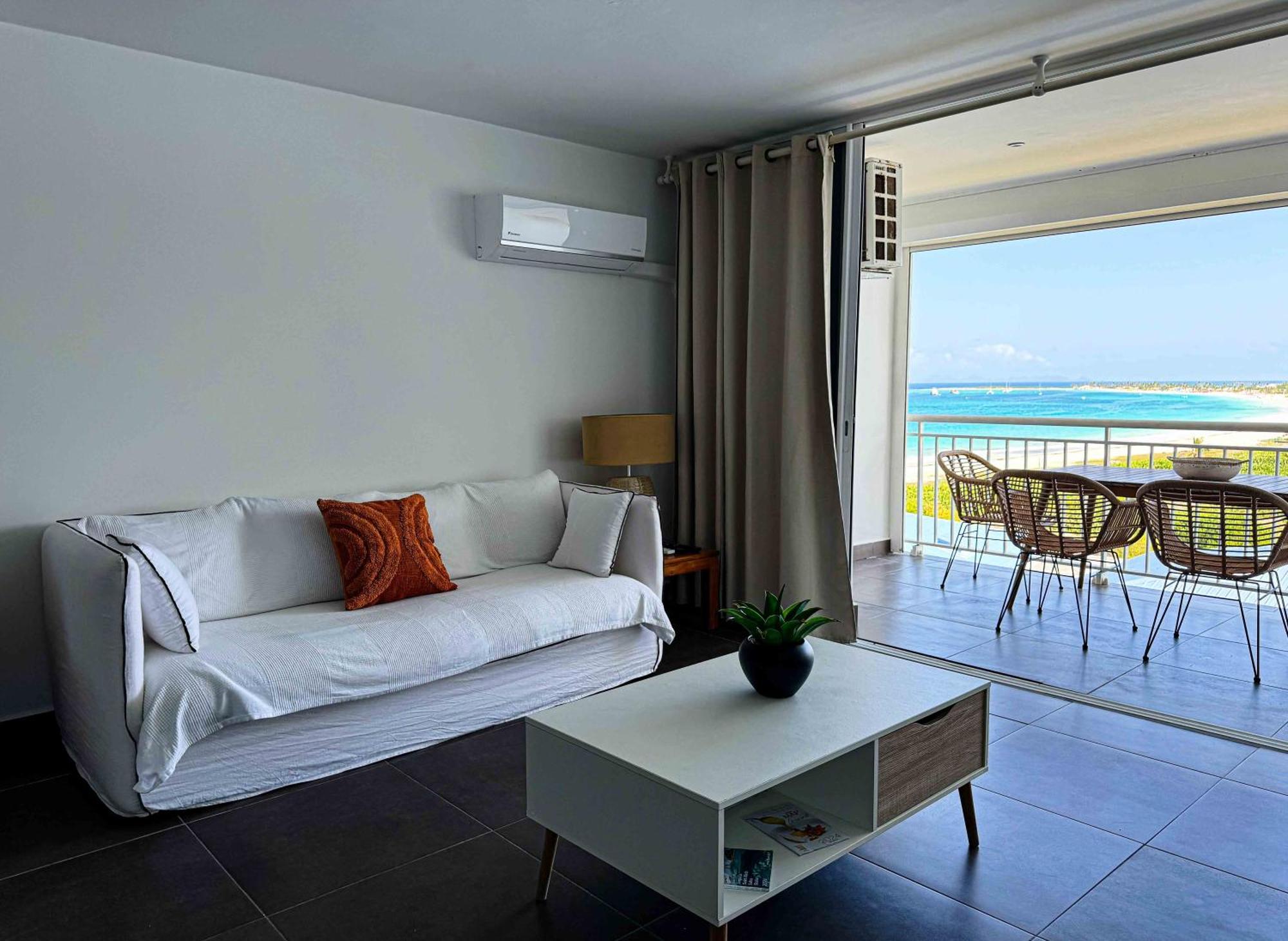 Top Floor Unit 520 Ft2 - 48 M2 With Stunning Dominant View On Ocean, St Barth, Orient Bay Cul de Sac Zewnętrze zdjęcie